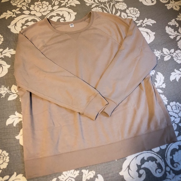 SOLD***Old Navy- Long Sleeve Sweatshirt XXL - Picture 2 of 11